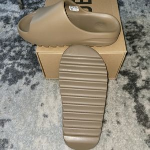 Yeezy Slides